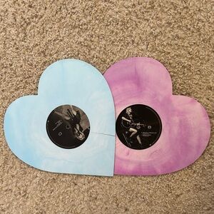 Taylor swift. Lover Live From Paris Heart shaped Pressing READ DESCRIPTION!